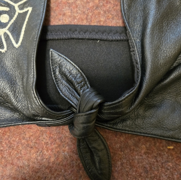 First Mfg Black Leather Halter Top With Skull And Tie Front Size Small - Picture 3 of 9